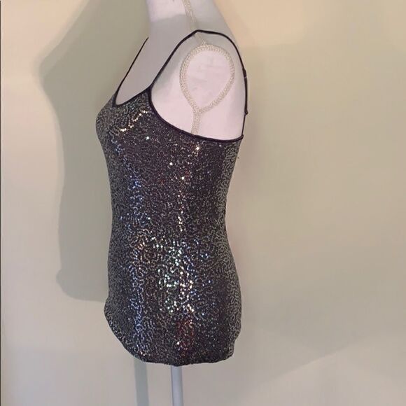 Express Silver Sequined Spaghetti Strap Tank Top NWT size Extra Small - Picture 2 of 6